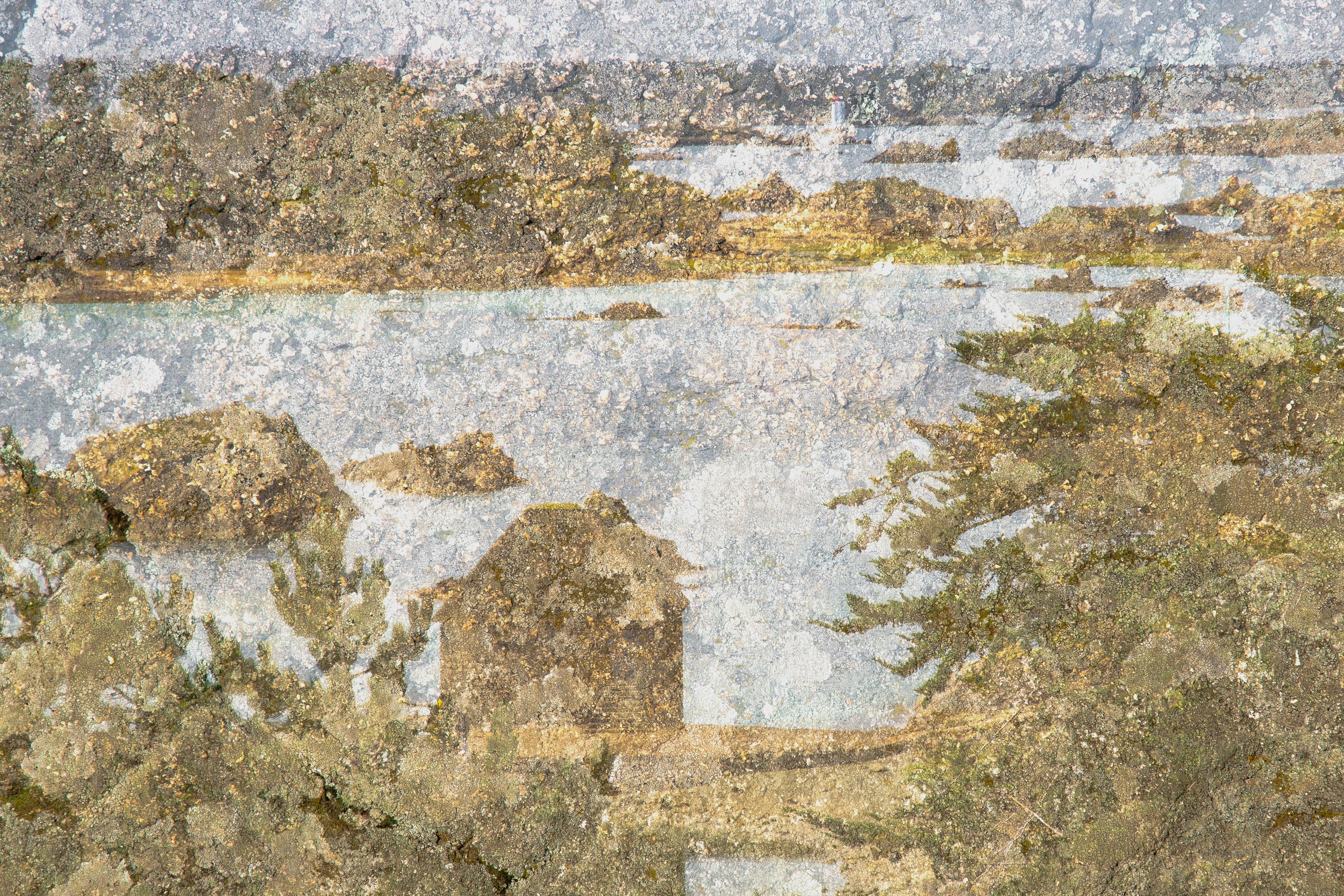 Sur l'île bretonne de Bréhat, le moulin à marée du Birlot, ancré dans la roche, suit tranquillement le rythme des marées.
Bretagne, 2024